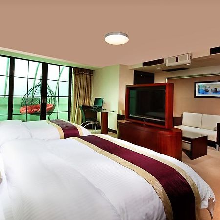 New World Hotel Гуанчжоу Екстер'єр фото