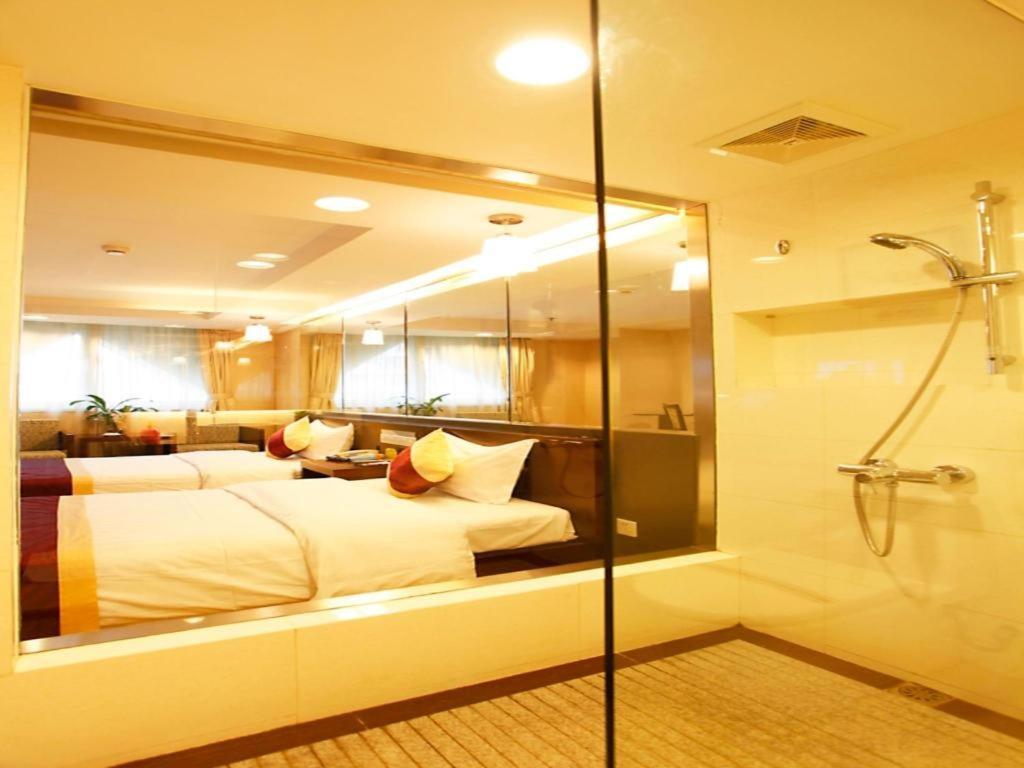 New World Hotel Гуанчжоу Екстер'єр фото