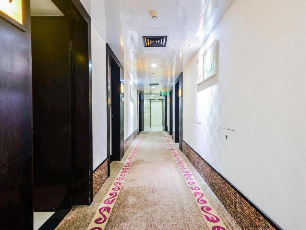 New World Hotel Гуанчжоу Екстер'єр фото