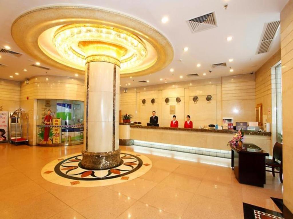 New World Hotel Гуанчжоу Екстер'єр фото