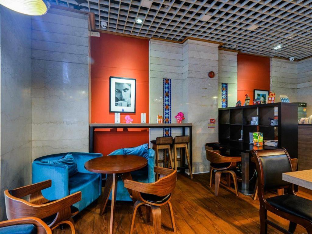 New World Hotel Гуанчжоу Екстер'єр фото