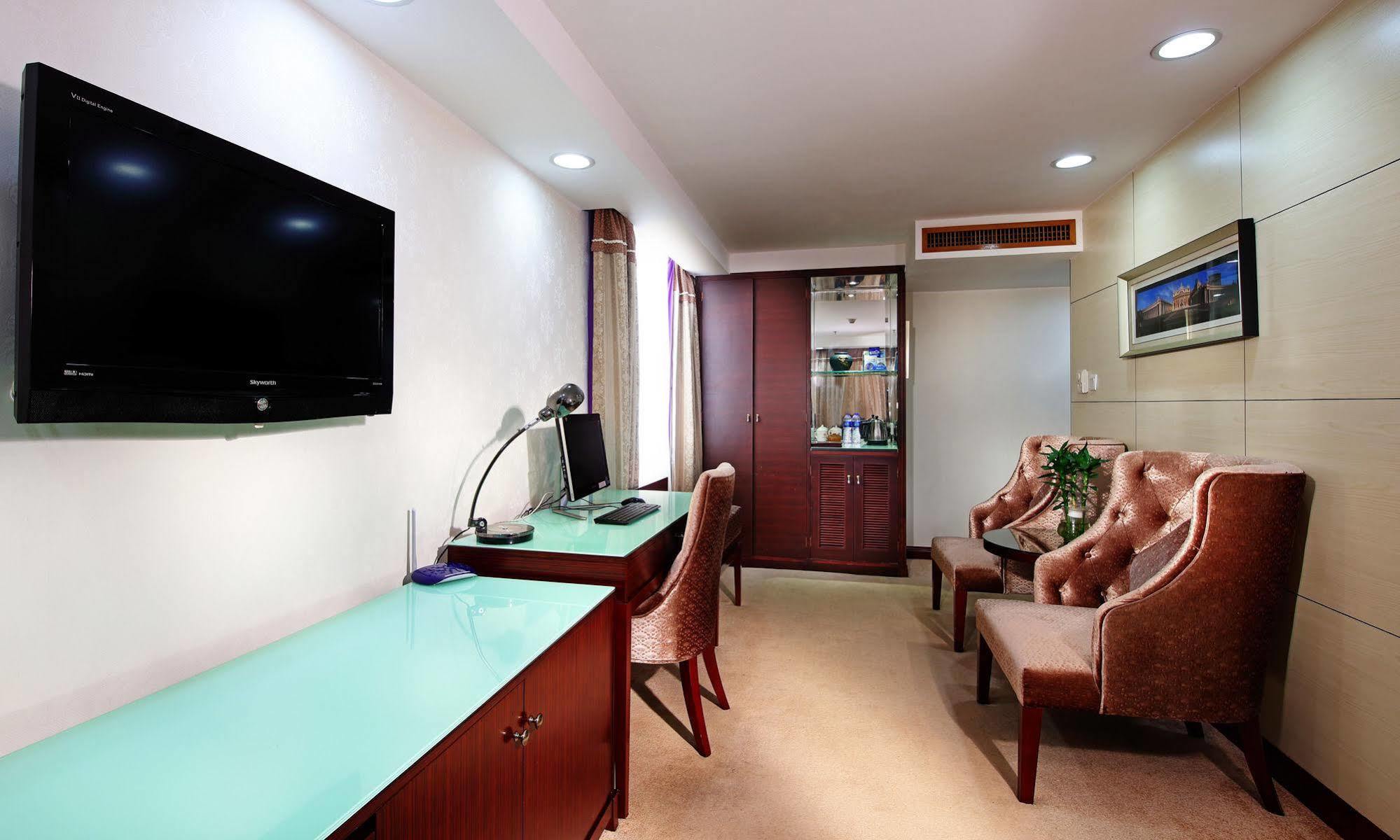 New World Hotel Гуанчжоу Екстер'єр фото