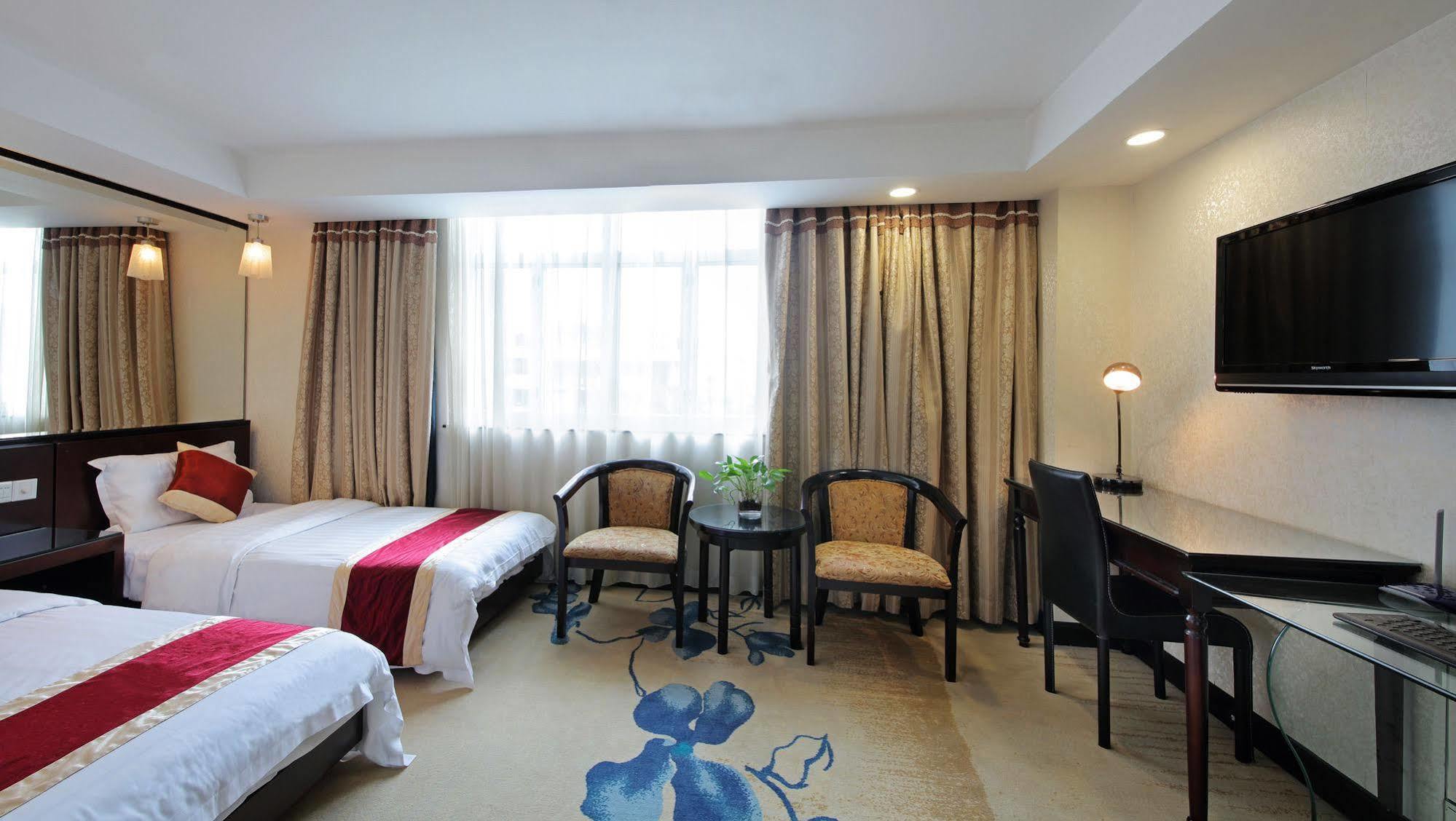 New World Hotel Гуанчжоу Екстер'єр фото