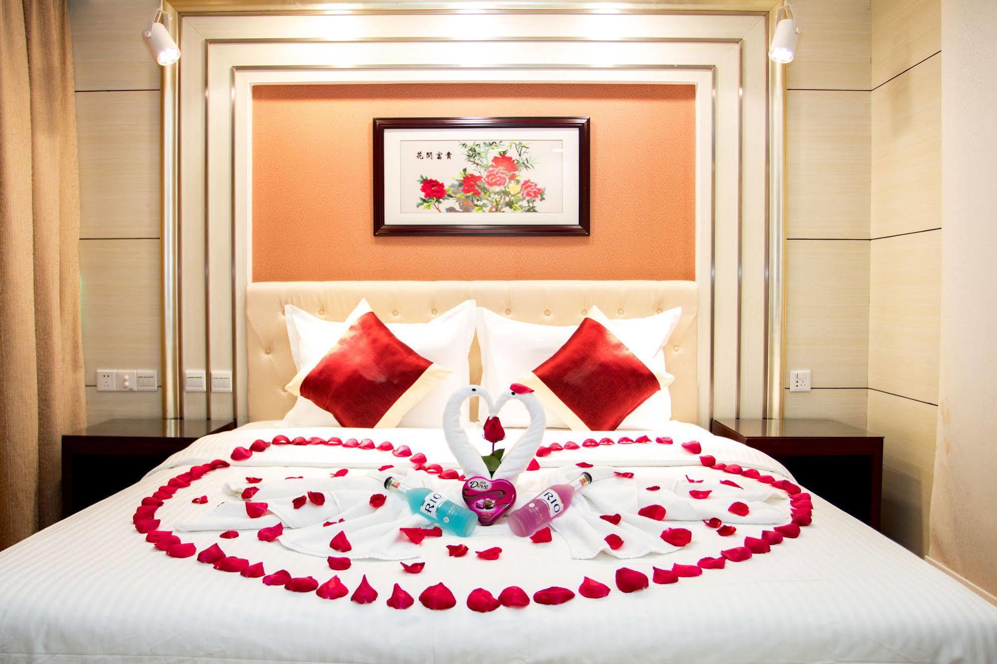 New World Hotel Гуанчжоу Екстер'єр фото